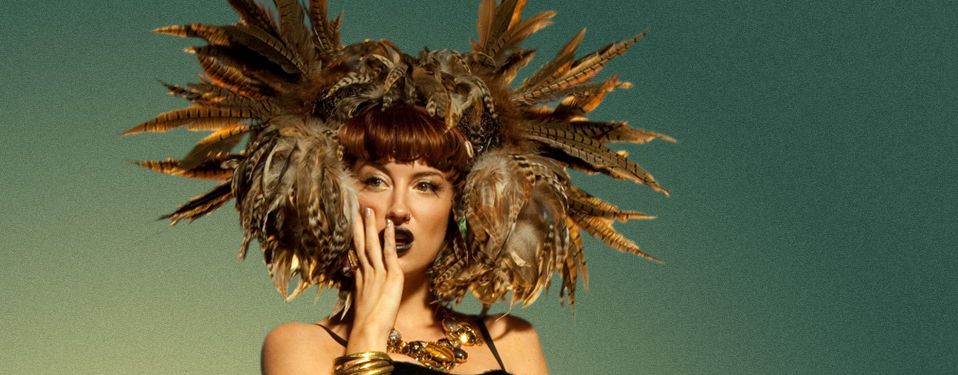 Neon Singer The Verge: Neon Hitch | Postcultural